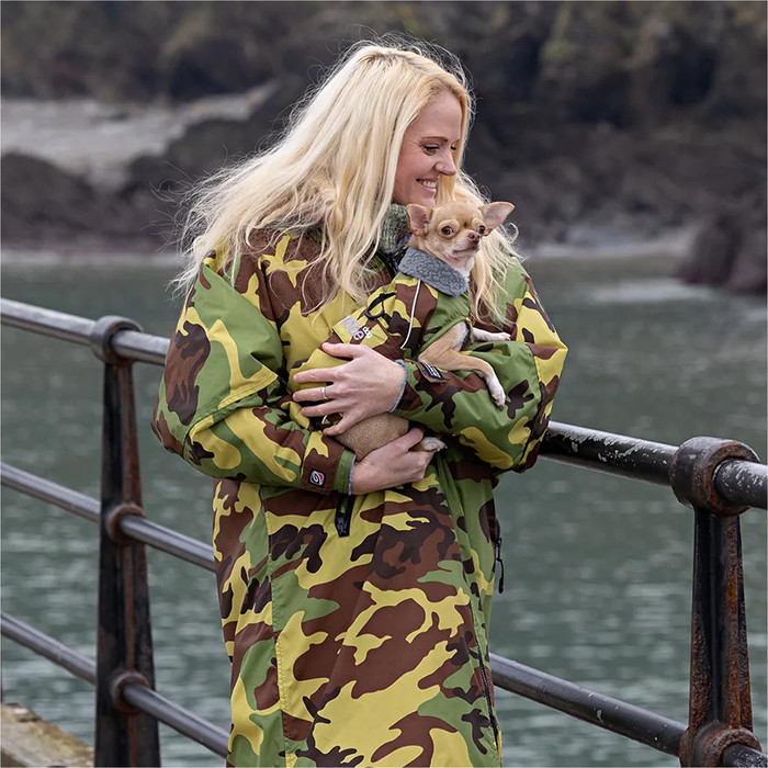 2023 Dryrobe Dog Robe DRDR1 - Camo Grey